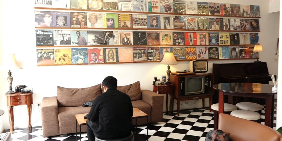 Ngopi Asyik di Tenthrirty Coffee & Eatery